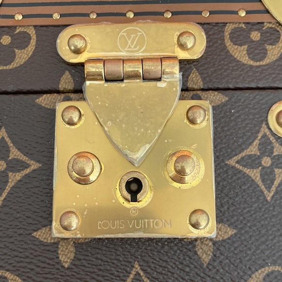 LOUIS Vuitton Monogram Watch/Bracelet Jewelry Trunk - Picture 9 of 16